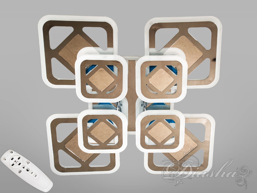 Перед Вами зовсім нове і незвичайне виконання плафонів, що обрамляють LED лампи. Така люстра запросто підійде під будь-який інтер'єр - класичний, сучасний і навіть в стилі &laquo;хай-тек&raquo;.
У комплекті з люстрою йде найсучасніший тип пульта з електронним диммером і регулятором кольору. З пульта можна включити один з попередньо встановлених режимів освітлення - тепле світло, холодне світло, нейтральний; включити режим 