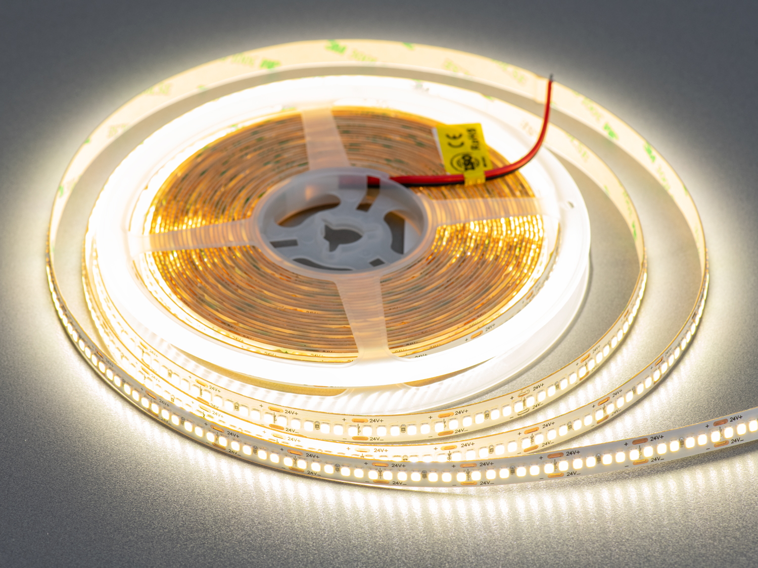 LED стрічка 24в, 240 діодів на метр, 10мм, нейтральний. Придбайте лед стрічку, виберіть якість, стабільність і візуальну елегантність — створюйте комфорт з кожним метром світла. LED стрічка 24в, 240 діодів на метр, 10мм, нейтральний. Придбайте лед стрічку, виберіть якість, стабільність і візуальну елегантність — створюйте комфорт з кожним метром світла.