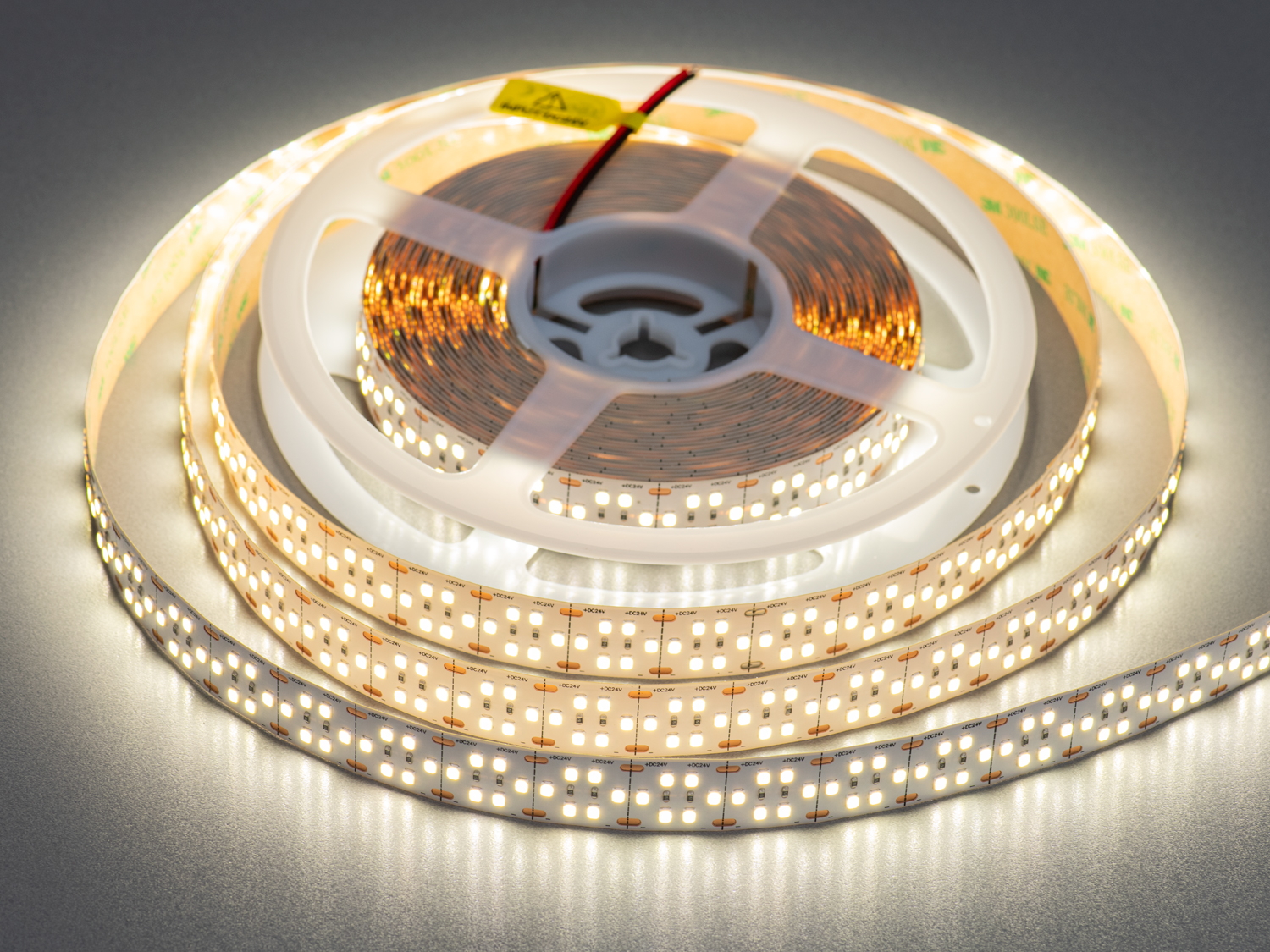 LED стрічка 24в, 300 діодів на метр, 20мм, нейтральний. Світлодіодна стрічка дозволяє грати з геометрією, підкреслювати структури, створювати візуальні лінії та ефекти. LED стрічка 24в, 300 діодів на метр, 20мм, нейтральний. Світлодіодна стрічка дозволяє грати з геометрією, підкреслювати структури, створювати візуальні лінії та ефекти.