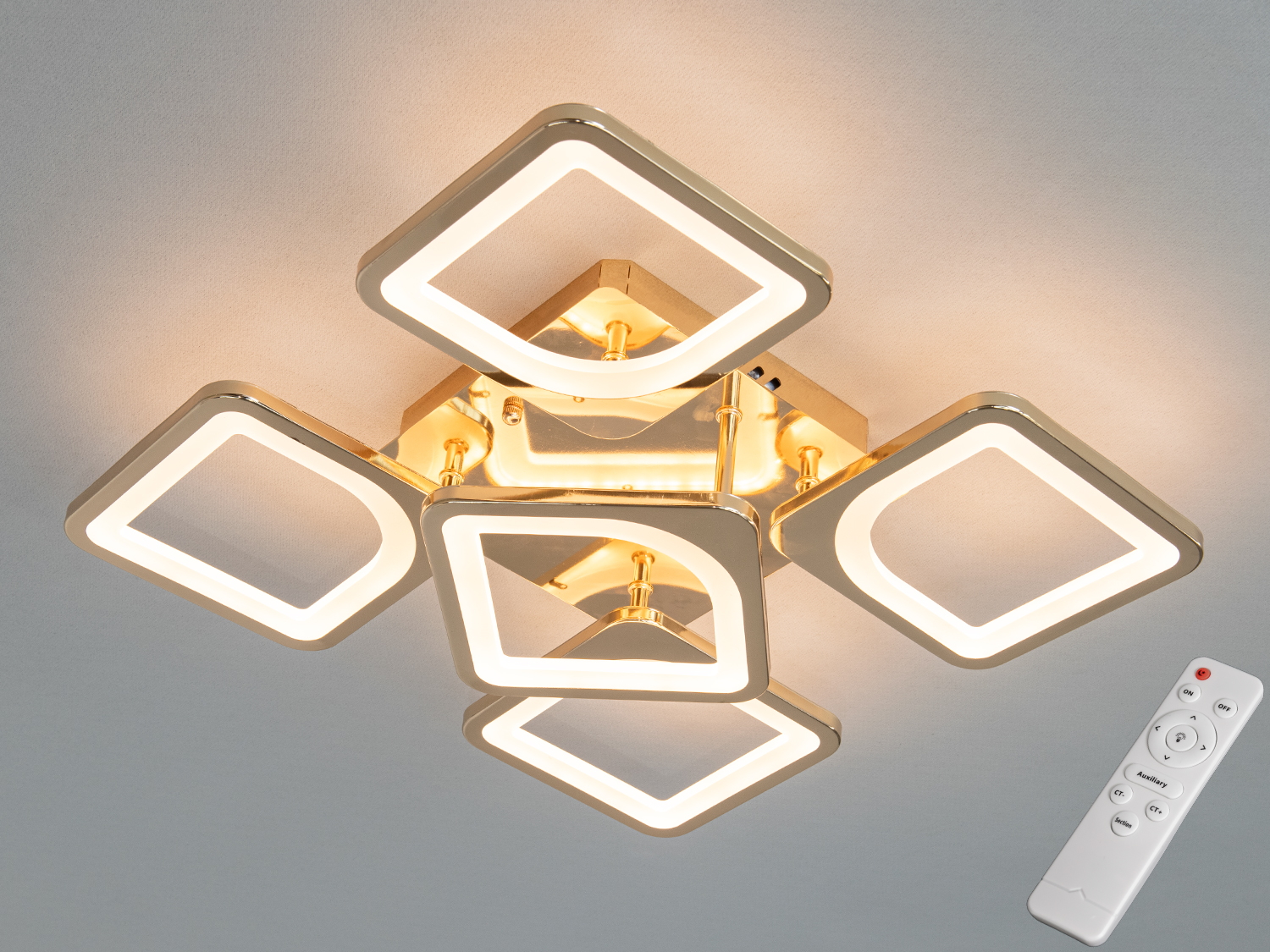 Золота стельова LED люстра серії 8060 «Квадрати», 72 Вт, 5 модулів, ІЧ-пульт і димер. Тепле–холодне світло 3200–6000K, підсвітка, для кімнат до ~12 м².